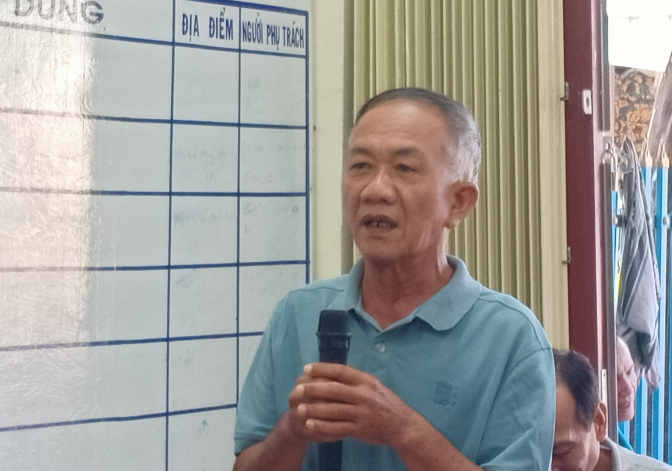 Cử tri phát biểu